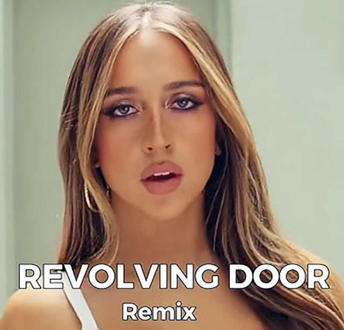 TATE MCRAE Revolving door